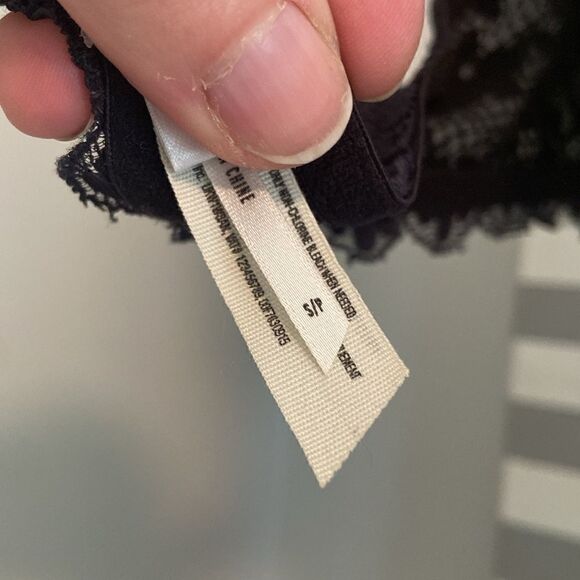 Free People Intimately Black Lace Galloon Halter Bralette Size Small - Picture 6 of 8